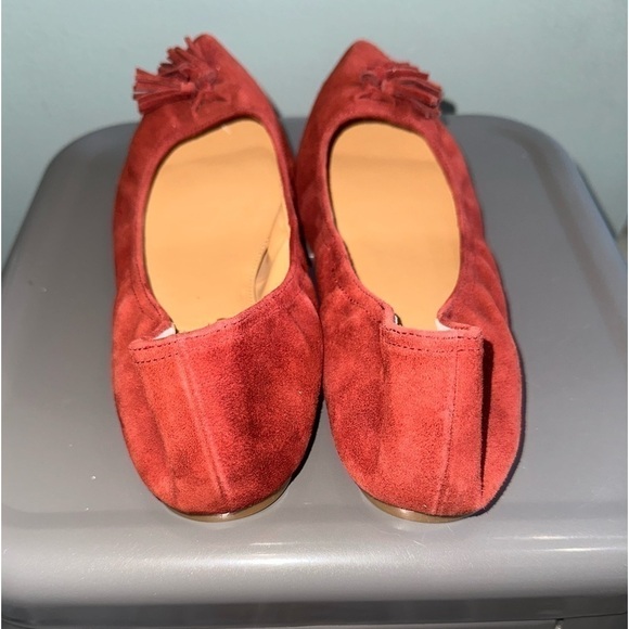 J.Crew Burgundy Suede Pointed Toe Tassel Stretch flats size 8 - Picture 3 of 8
